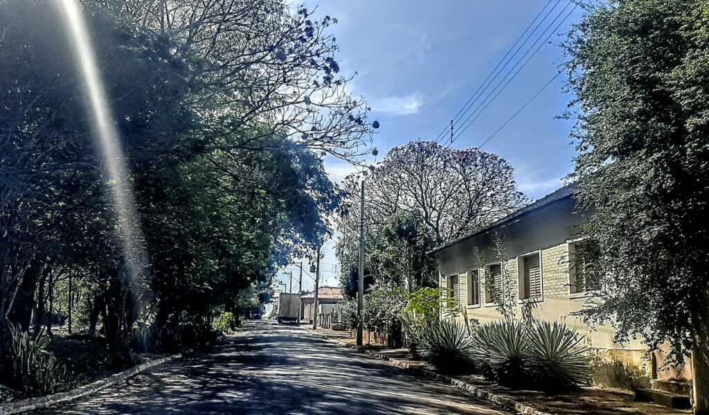 Estrada de Nhumirim